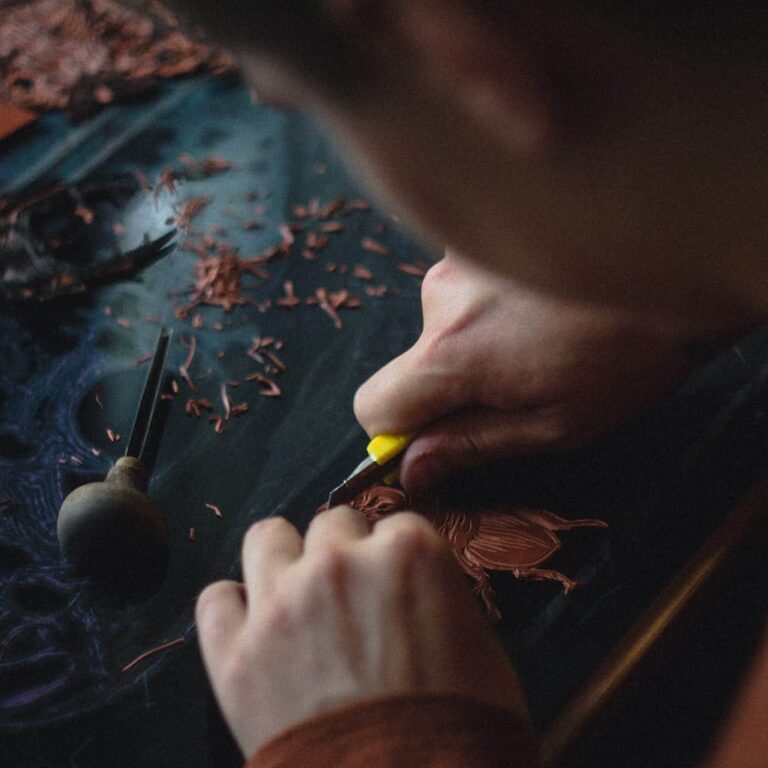 Carving a spoon a day for a year or a daily spoon